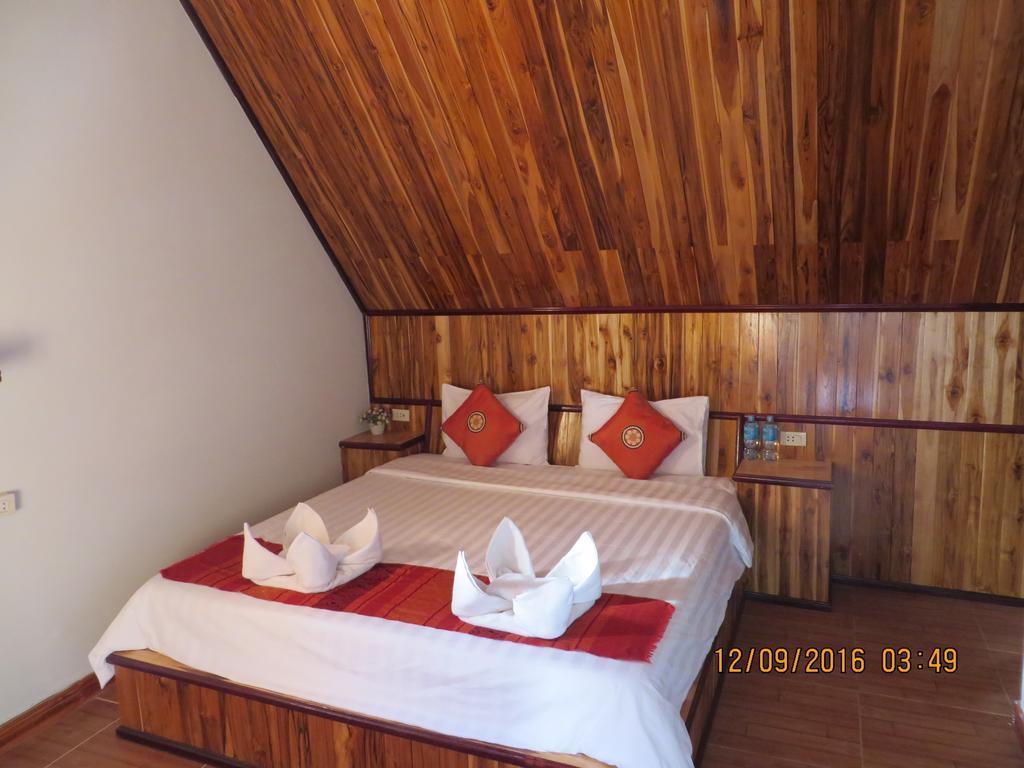 Namkhan Riverside Hotel Luang Prabang Bagian luar foto