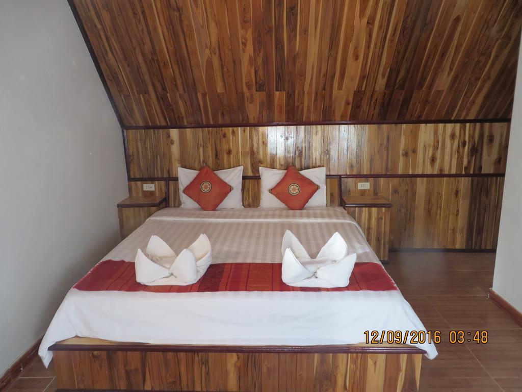 Namkhan Riverside Hotel Luang Prabang Bagian luar foto