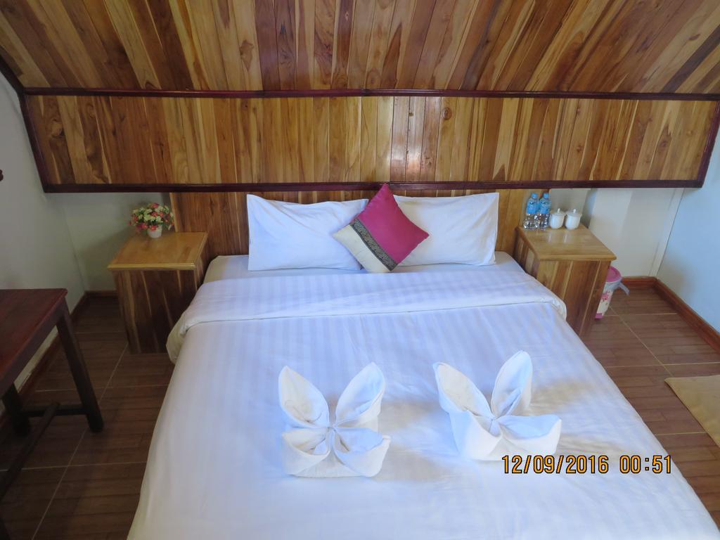Namkhan Riverside Hotel Luang Prabang Bagian luar foto