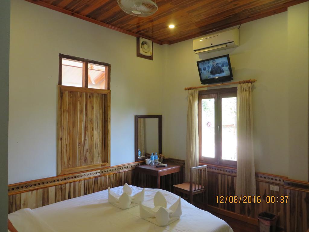 Namkhan Riverside Hotel Luang Prabang Bagian luar foto
